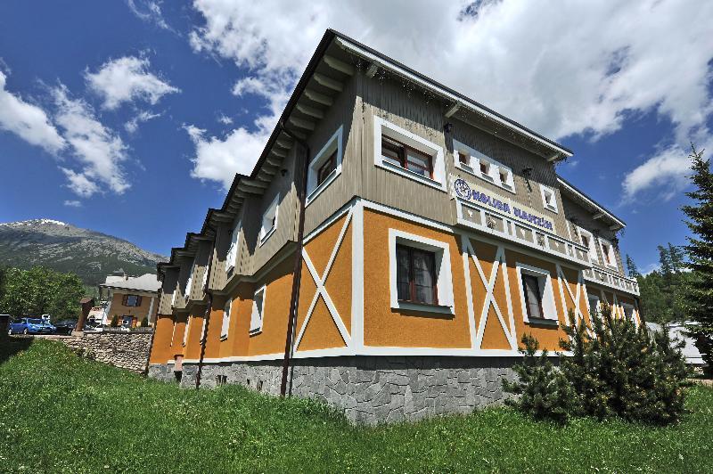 Aplend Koliba Kamzik Aparthotel Vysoké Tatry Exteriör bild